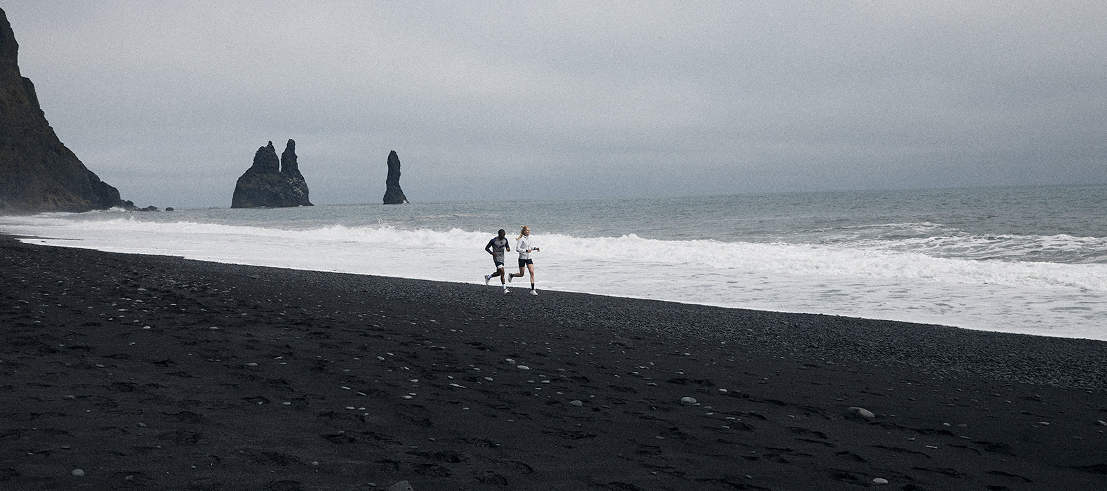 SAYSKY KARHU X SAYSKY 陸上用シャツ&パンツセット　Sサイズ KARHU x SAYSKY: A NORDIC RUNNING COLLABORATION – Karhu JP