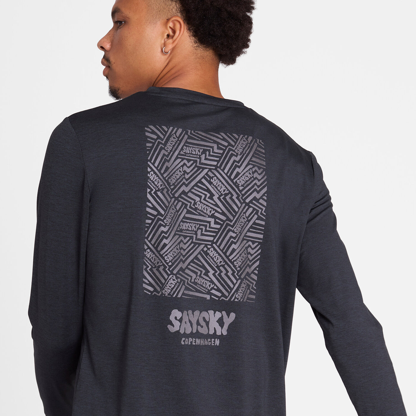 Saysky Reflective Logo Pace Long Sleeve – Saysky.com